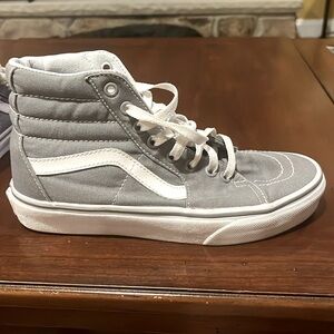 Women’s size 7 high top vans